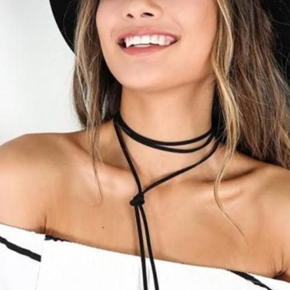 Free People Jewelry - FP Jewelry black Soft Velvet/Suede cord Silver Ends Leaves Boho Necklace